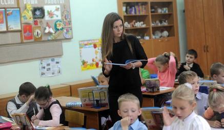 Белорусских учителей оденут в едином стиле? В Мингорисполкоме рассказали, с чего начнут