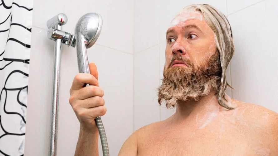 Кому из белорусов отключат горячую воду в июне? График и список адресов