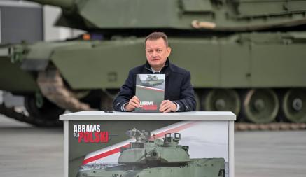 Министр обороны Польши пообещал «отпугнуть» ЧВК «Вагнер» от Варшавы. Как?
