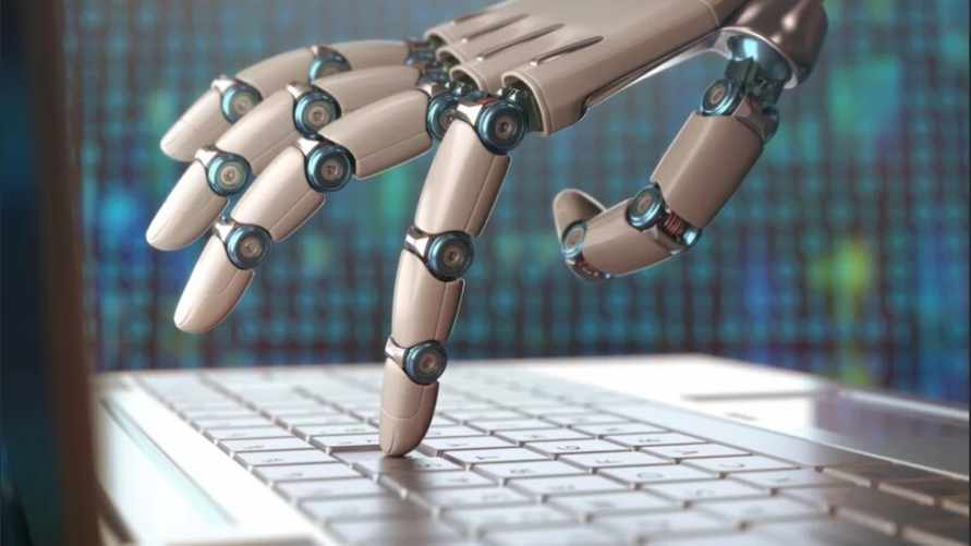 Тысячи писателей потребовали защитить их книги от ИИ. В чем причина?