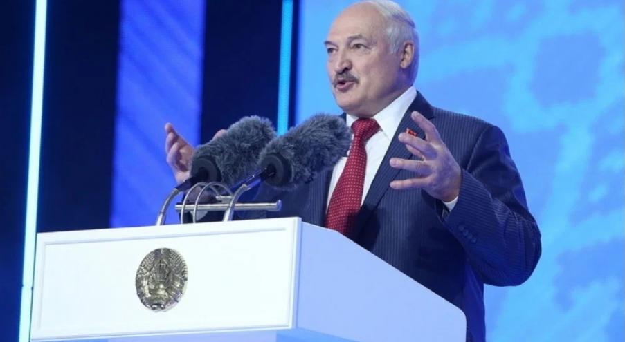 Лукашенко отметил, что помимо традиционных слов поздравления, «мы,