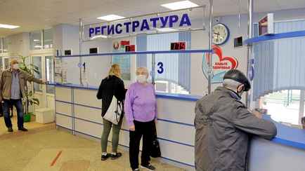 Совмин разрешил госклиникам брать с белорусов деньги за помощь по выходным