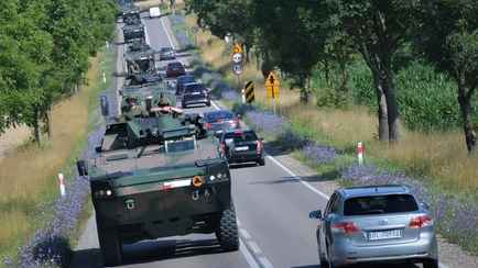 Поляки заметили движение колонн бронетехники у границы с Беларусью. Что происходит?