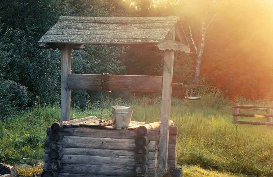 Эпидемиологи рекомендовали белорусам обязательно кипятить воду из колодцев. И рассказали, от чего это не поможет