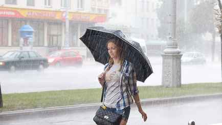 Похолодание с севера. Синоптики предсказали на 10-12 июля «прохладные воздушные массы» и грозы. Где Беларусь зальет дождем?