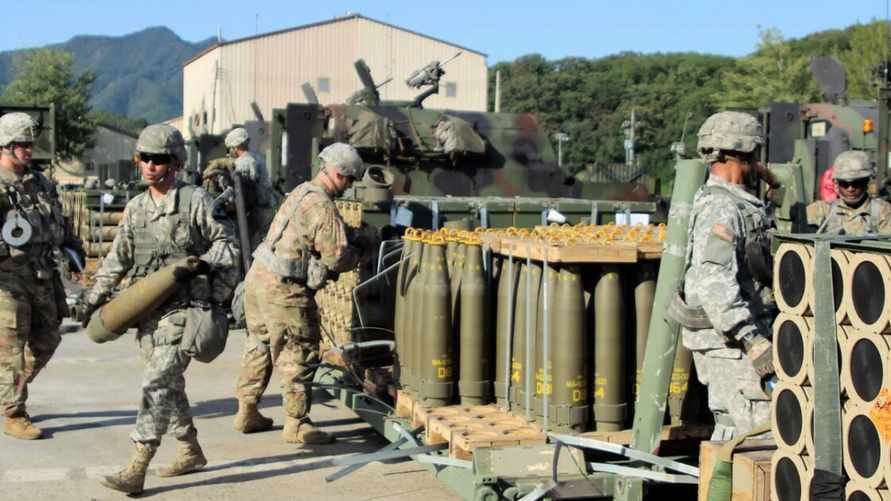 Москва пригрозила использовать свои кассетные боеприпасы, если США поставят их Украине