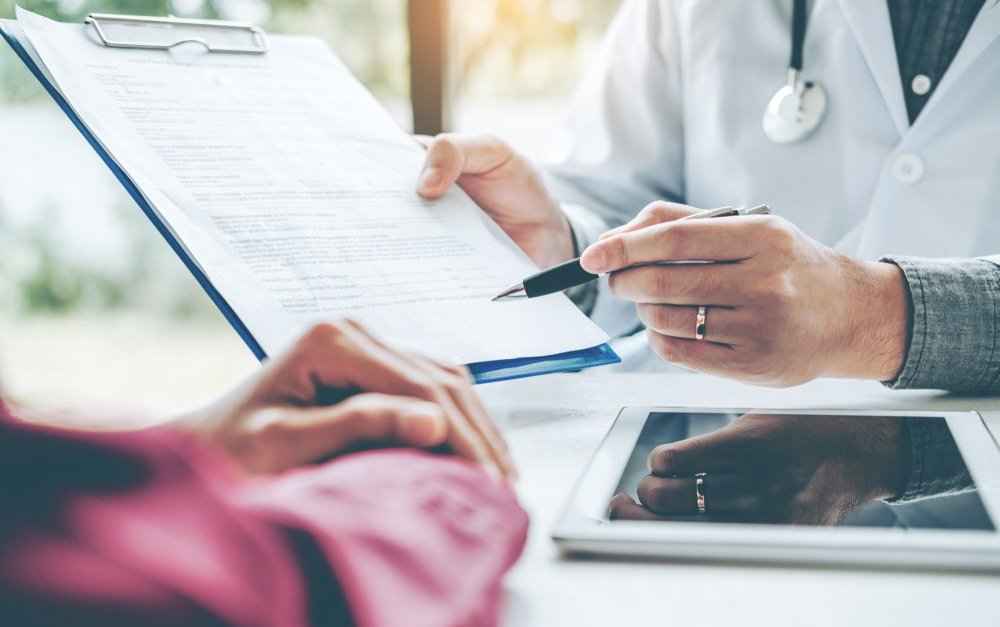 Совмин предложил разрешить раскрывать врачебную тайну в отношении некоторых белорусов. Но лишь одному госоргану