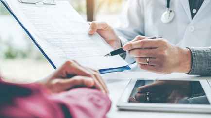 Совмин предложил разрешить раскрывать врачебную тайну в отношении некоторых белорусов. Но лишь одному госоргану