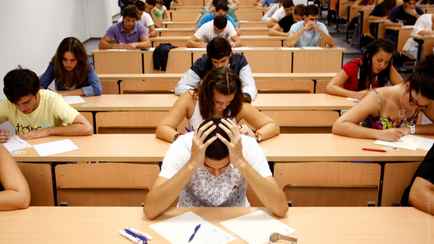 Вузы Беларуси повысили стоимость обучения. Насколько?