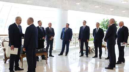 Лукашенко массово сменил министров, директоров и чиновников