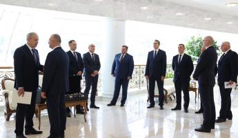 Лукашенко массово сменил министров, директоров и чиновников