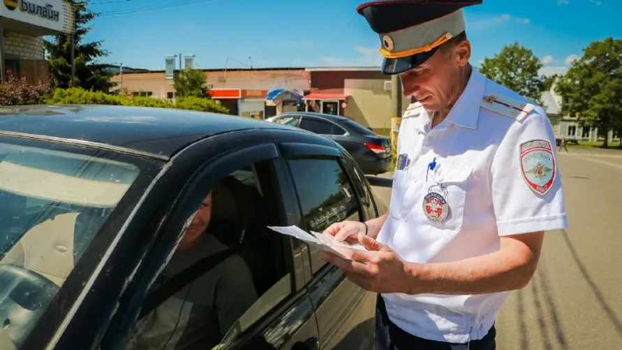 В ГИБДД предложили не выпускать некоторые автомобили иностранцев из России. Как коснется белорусов?