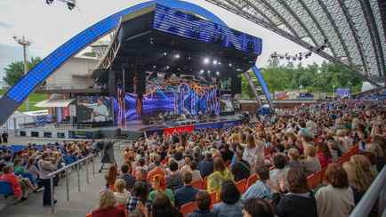 До 210 рублей. Узнали, почём билеты на «Славянский базар». Чей сольник дешевле всего?