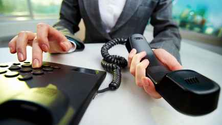 В ЖКХ рассказали, кому из белорусов сотрудники рисуют надписи на почтовых ящиках. А кому ежедневно звонят?