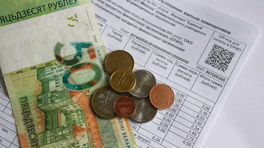 «Доллар для нас - вражеская валюта» - Лукашенко рассказал, за счет чего компенсируют белорусам рост тарифов на ЖКУ