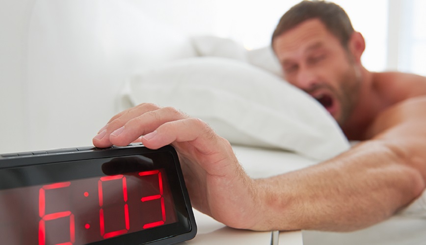 Суперспособность? – Учёные объяснили, почему вы просыпаетесь за минуту до будильника