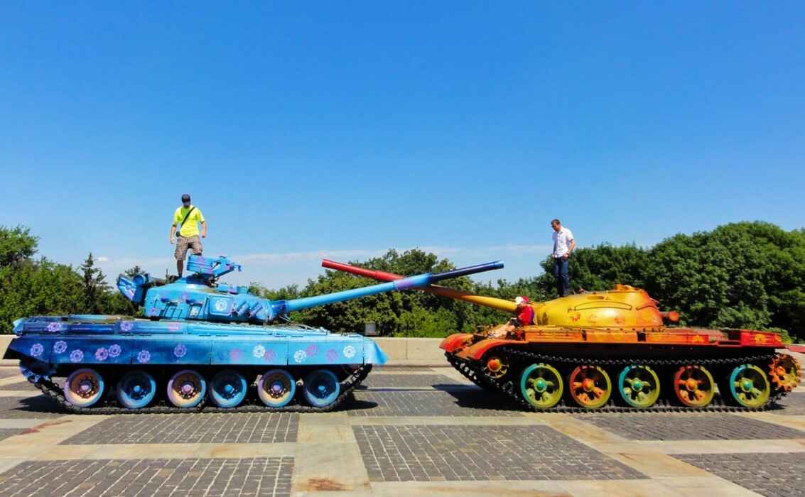 Украина и Россия сравнялись по количеству танков - Bloomberg. А что по артиллерии?