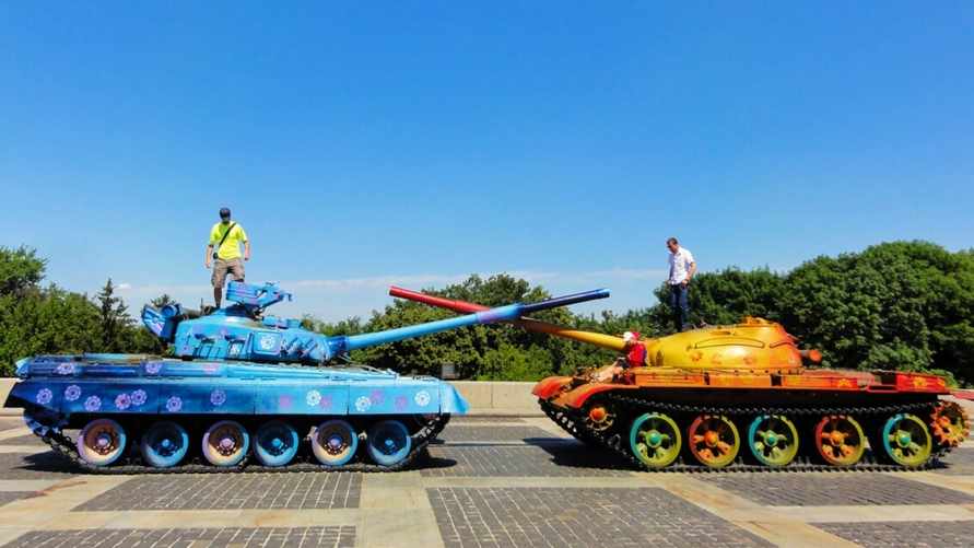 Украина и Россия сравнялись по количеству танков - Bloomberg. А что по артиллерии?