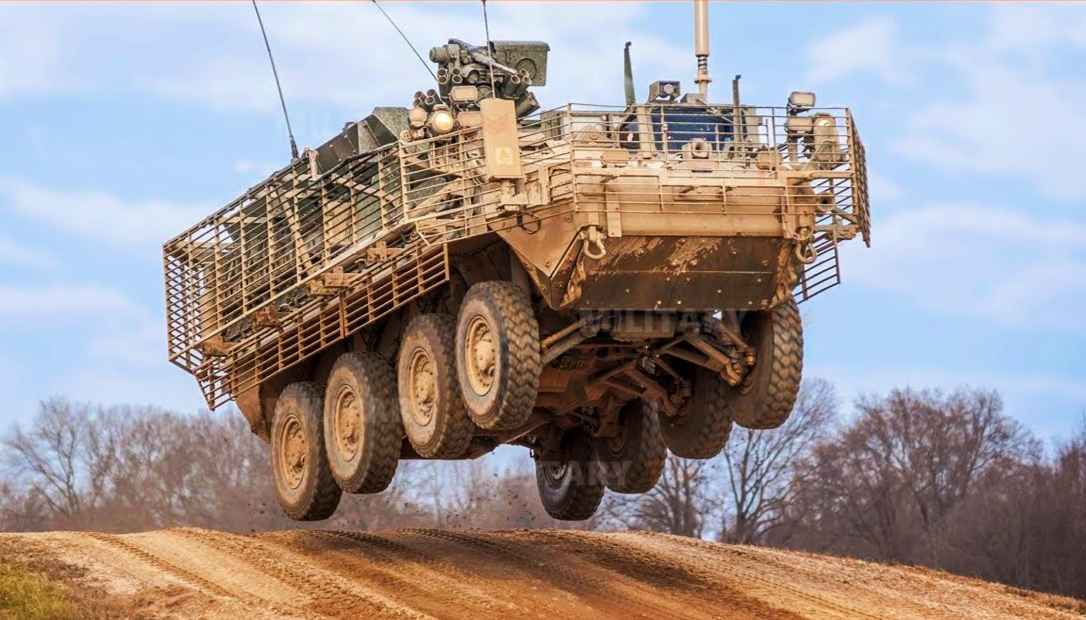 США объявили о передаче Украине кассетных снарядов и десятков боевых машин