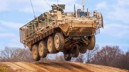 США объявили о передаче Украине кассетных снарядов и десятков боевых машин