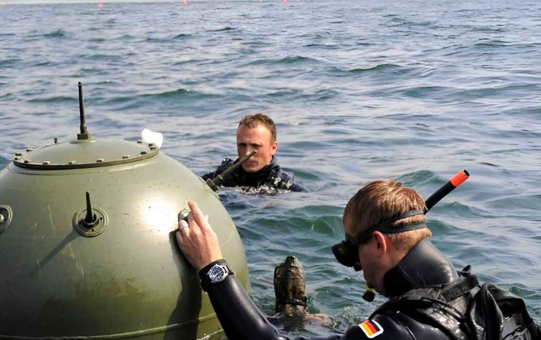 Россия заминировала Черное море - Великобритания