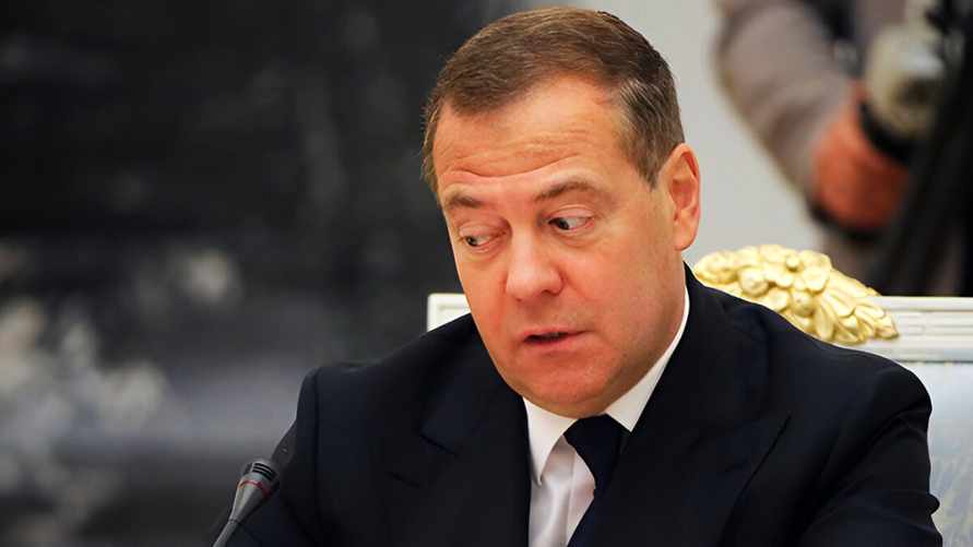 "Другого выхода не останется" - Медведев допустил успех контрнаступления украинцев