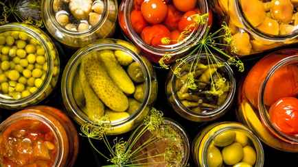 Без этого любая закатка станет отравой. 3 главных правила для заготовки продуктов на зиму