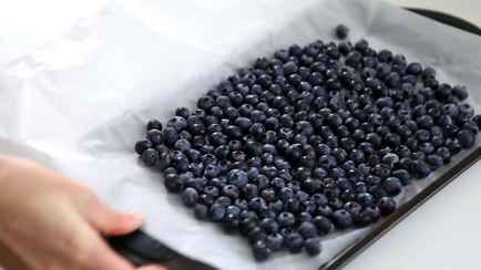 Как правильно заморозить чернику? Останется такой же сочной и сладкой