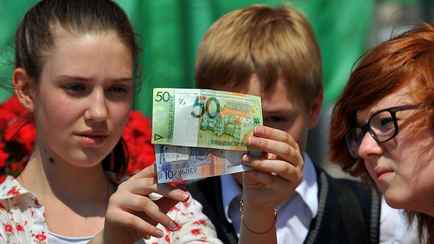 На белорусской 50-рублевке обнаружили ноты. Как звучит мелодия?