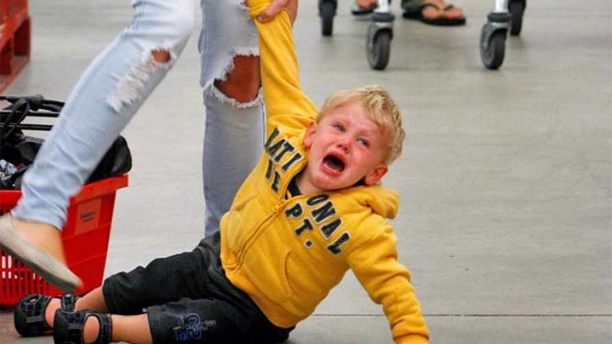 Как остановить истерику у ребенка? Опытные воспитатели посоветовали сказать 2 фразы