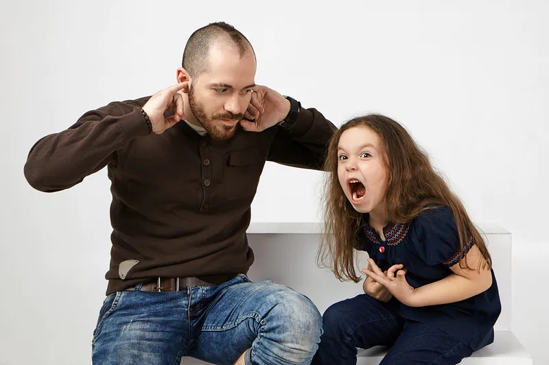 Как остановить истерику у ребенка? Опытные воспитатели посоветовали сказать 2 фразы