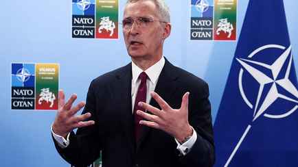 «Будем сохранять бдительность» — НАТО призвало Беларусь перестать помогать РФ в войне и «вредить соседям»