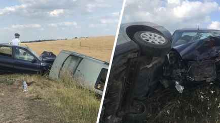 Под Смолевичами «лоб в лоб» столкнулись две легковушки: пострадали шесть человек, двое в тяжелом состоянии