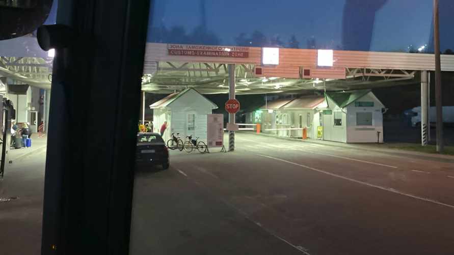 Литовцы открыли заблокированный Мядининкай на границе с Беларусью