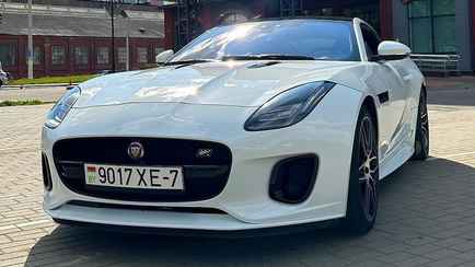 У белорусов появилась возможность покататься на Jaguar F-Type. Сколько стоит минута?