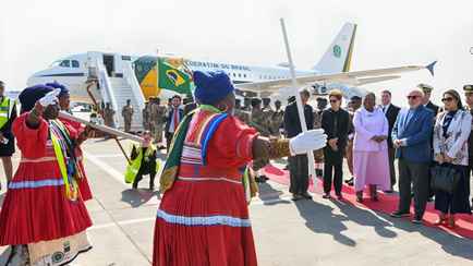 Смогут ли «заклятые друзья» изменить мировой порядок? Эксперты рассказали, что ждать от саммита БРИКС