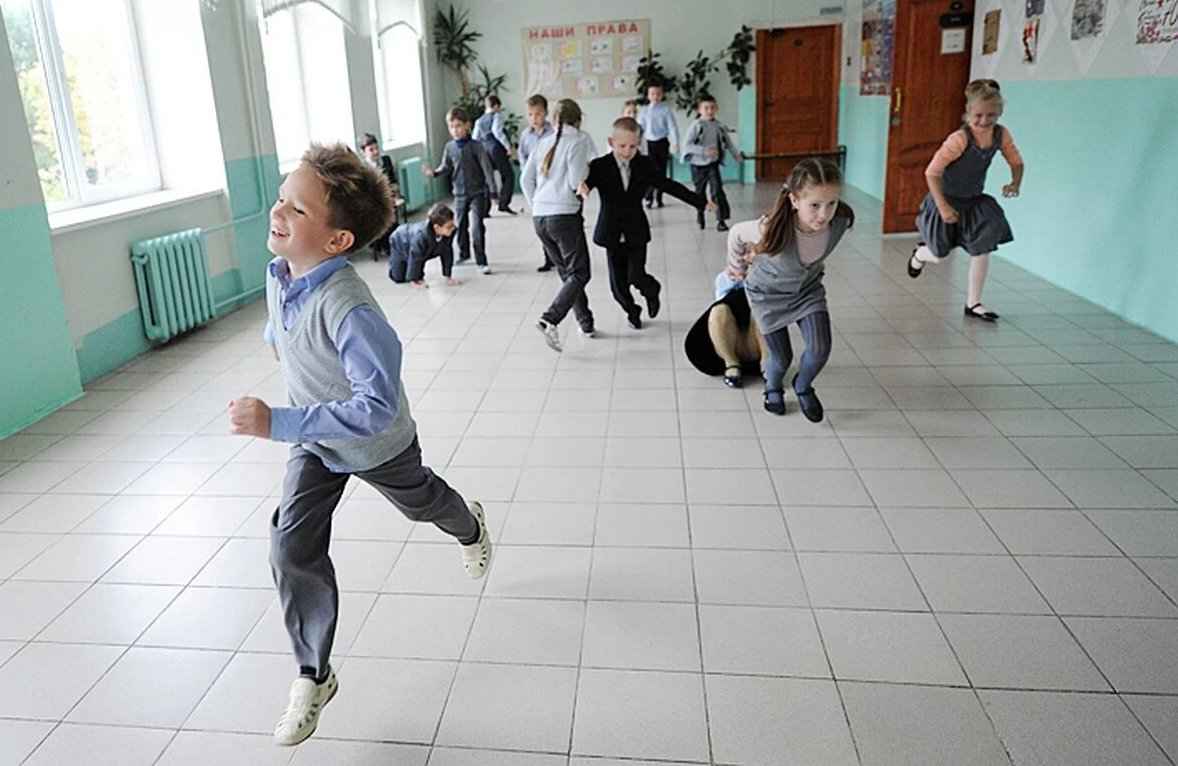 В Минобразования Беларуси рассказали, как накажут, если ребенок будет ходить в школу без формы