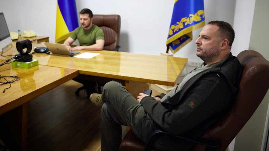 Окружение Зеленского подготовило план на случай его гибели - Politico