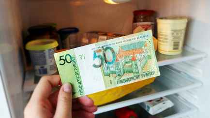 Зачем класть деньги в холодильник? Вот как этот трюк поможет сэкономить