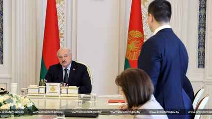 Лукашенко вызвал Головченко из отпуска. Что случилось?