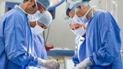 Во Франции хирурги напечатали новый нос на 3d-принтере и пришили его к руке пациентки. Зачем?