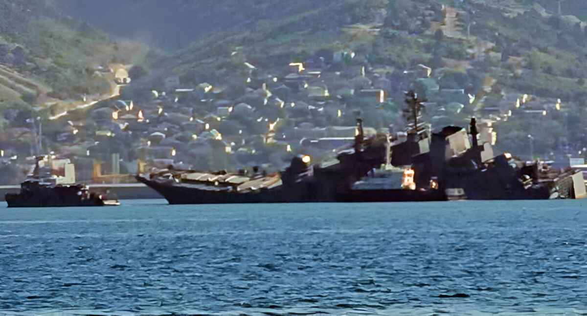 Украинский морской дрон подорвал большой десантный корабль РФ - СБУ