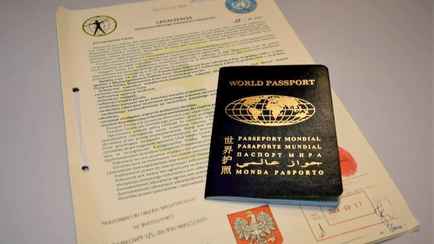 «Фантазер» — В Польше задержали белоруса из-за предъявленного «паспорта мира». Это как?