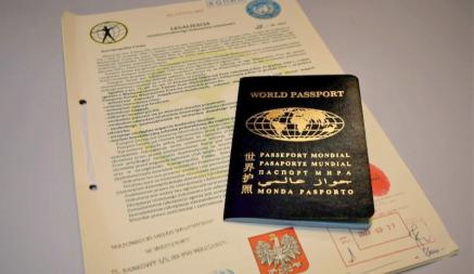 «Фантазер» — В Польше задержали белоруса из-за предъявленного «паспорта мира». Это как?
