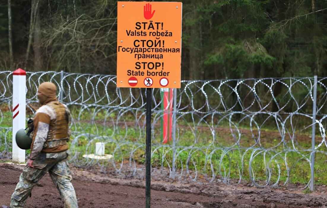 "Быстрорастущая угроза" - Латвия объявила мобилизацию пограничников для охраны границы с Беларусью
