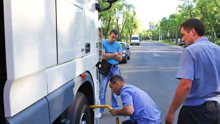 ГАИ пообещала «стабилизировать» ситуацию на дорогах и в «зонах притяжения граждан» блокировкой колес. В каких областях Беларуси?