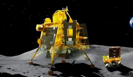 Индийский аппарат «Чандраян-3» успешно сел на южном полюсе Луны