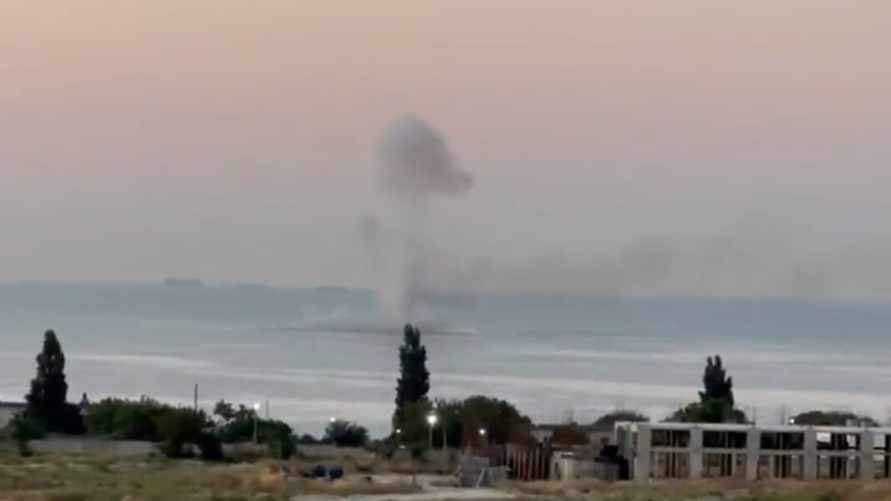 Воздушные и морские беспилотники атаковали Феодосию и Новороссийск