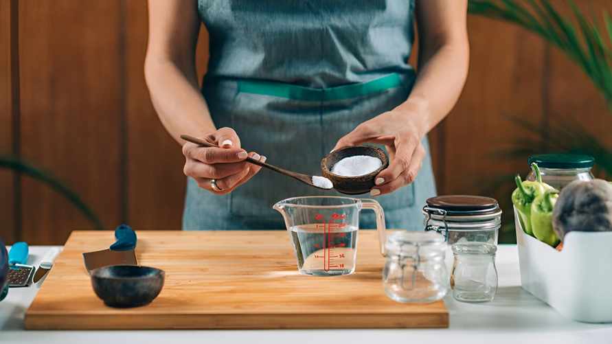 Эксперты попросили никогда не делать это с уксусом. Что не так с популярной кислотой?