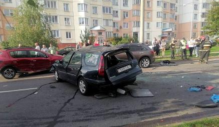 В Минске пьяный водитель протаранил три авто и перевернулся – двое пострадавших в больнице